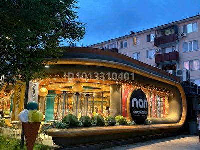 4-комнатная квартира · 64 м² · 2/5 этаж, мкр Центральный, Махамбета Утемисова. 116 А. — ТРЦ 《Насиха》 за 32 млн ₸ в Атырау
