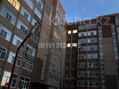 2-бөлмелі пәтер · 70 м² · 9/10 қабат, мкр. Алтын орда, Алия Молдагулова, бағасы: 30 млн ₸ в Актобе