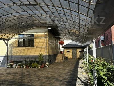 Жеке үй · 6 бөлме · 315 м² · 6 жүзд., Халиулина, бағасы: 250 млн ₸ в Алматы, Медеуский р-н