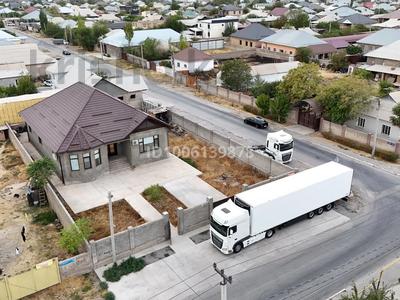 Отдельный дом · 6 комнат · 210 м² · 8 сот., мкр Самал-3 44 — Отан 44 за 80 млн 〒 в Шымкенте, Абайский р-н