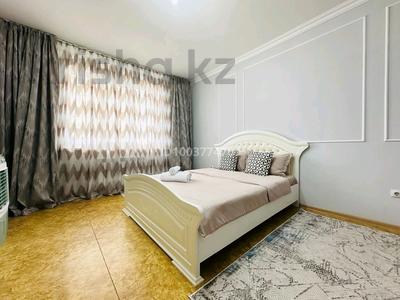 2-комнатная квартира · 50 м² · 10/17 этаж, Жандосова 140 — На против Нархоз Жандосова Берегового за 350 000 〒 в Алматы, Ауэзовский р-н