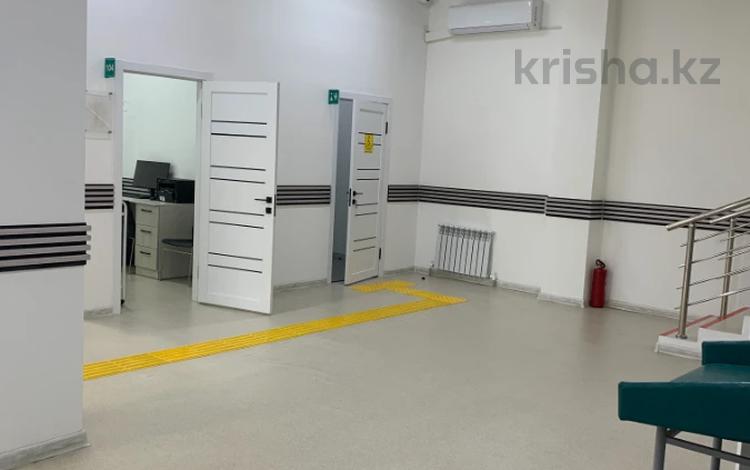 Офисы, салоны красоты, медцентры и аптеки, образование · 308.18 м² за 230 млн ₸ в Алматы, Алмалинский р-н — фото 2