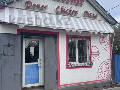 Магазины и бутики, общепит, салоны красоты, медцентры и аптеки, образование, кабинеты и рабочие места · 65 м² за 300 000 ₸ в Актобе