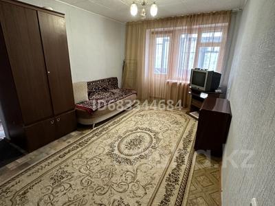 1-бөлмелі пәтер, 45 м², 2/5 қабат тәулігіне, Советская 12, бағасы: 6 000 〒 в Бурабае