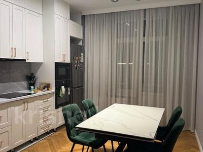 2-комнатная квартира · 90 м² · 18/20 этаж, мкр Мамыр-1 26/1 за 500 000 ₸ в Алматы, Ауэзовский р-н