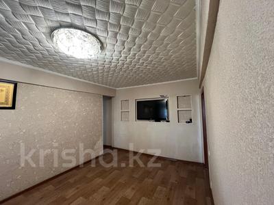 2-комнатная квартира · 40 м² · 5/5 этаж, Бирюзова 5 за 7 млн 〒 в Шахтинске