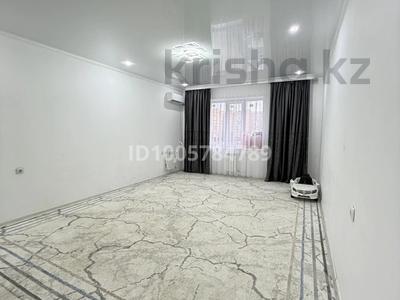 2-бөлмелі пәтер · 74.6 м² · 4/9 қабат, Самал 110 — Самал, бағасы: 30.5 млн ₸ в Уральске