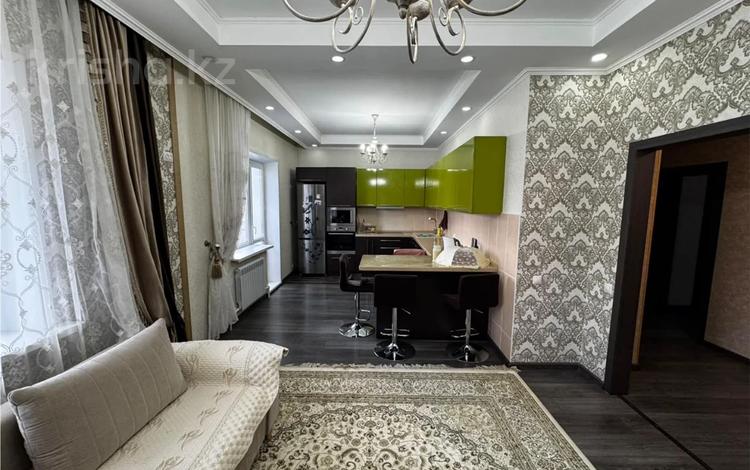 3-комнатная квартира · 78 м² · 1/3 этаж, мкр Юго-Восток, 3я за 35 млн ₸ в Караганде, Казыбек би р-н — фото 2