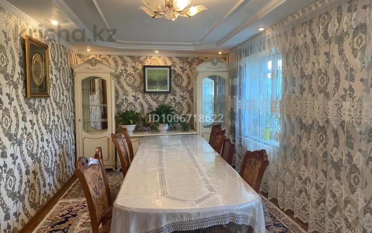 Отдельный дом · 10 комнат · 250 м² · 5 сот., Омарова 11 — Жансугурова за 110 млн ₸ в Алматы, Жетысуский р-н — фото 2