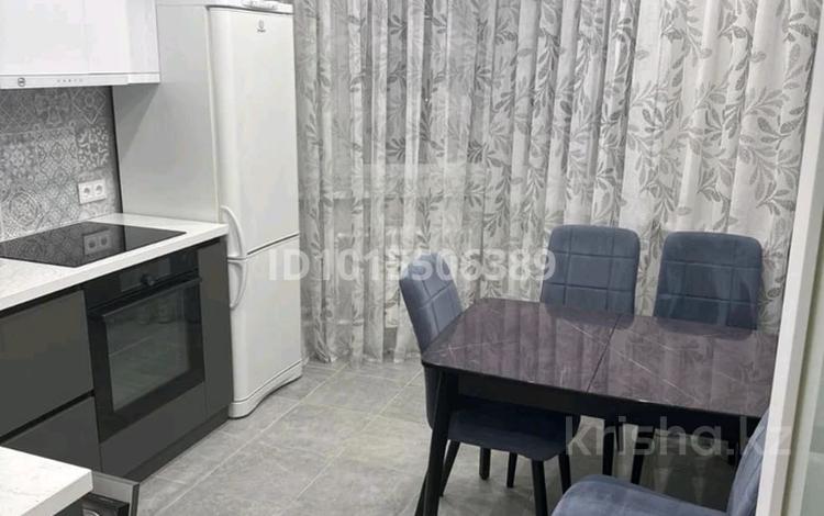 2-комнатная квартира · 60 м² · 2/5 этаж, мкр. Алтын орда 10 за 100 000 ₸ в Актобе — фото 2