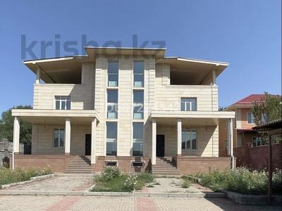 Жеке үй • 10 бөлмелер • 895 м² • 10 сот., Аль-Фараби 120/13, бағасы: 389 млн 〒 в Алматы, Бостандыкский р-н