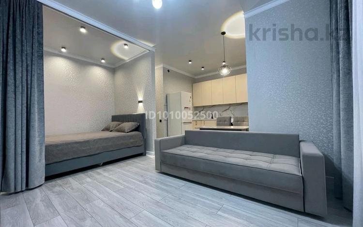 1-комнатная квартира · 42 м² · 4/10 этаж, мкр Юго-Восток, Микрорайон Байкена Ашимова 21 за 260 000 〒 в Караганде, Казыбек би р-н — фото 2