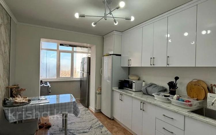 3-комнатная квартира · 83.1 м² · 6/10 этаж, мкр 11 106 за 26 млн 〒 в Актобе — фото 2