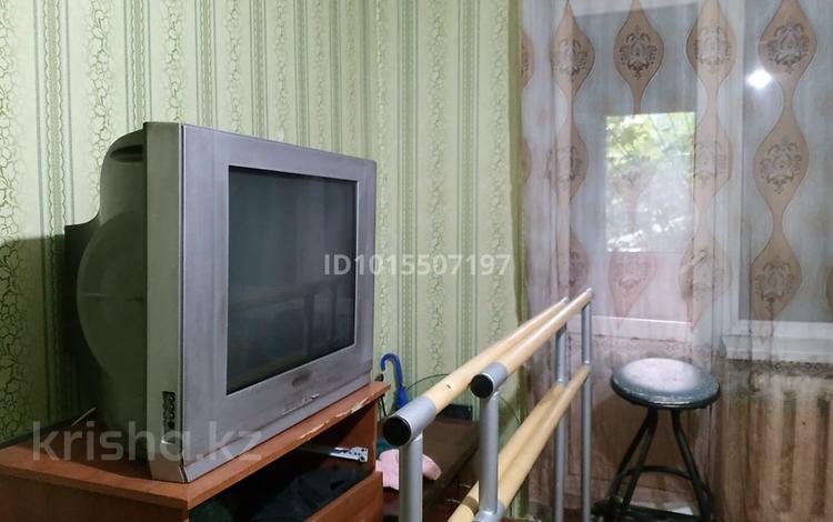 2 комнаты · 35 м² · 1/5 этаж, мкр Айнабулак-3 149 за 50 000 ₸ в Алматы, Жетысуский р-н — фото 2
