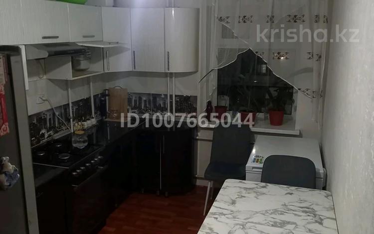 1-комнатная квартира · 40.5 м² · 6/9 этаж, мкр. Алтын орда, Алтын Орда 16 — Находится на пересечении ул.Манглик.Ел и Ораза тате ұлы за 17.5 млн 〒 в Актобе — фото 2