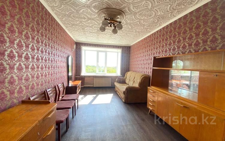 2-комнатная квартира · 48 м² · 5/5 этаж, Пришахтинск, 23й микрорайон 13 за 11.5 млн ₸ в Караганде, Алихана Бокейханова р-н — фото 2