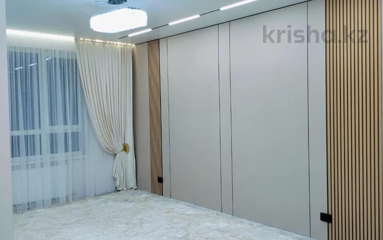 2-бөлмелі пәтер · 65 м² · 10/16 қабат, ул. Куаныша Тулеметова 83, бағасы: 250 000 ₸ в Шымкенте, Аль-Фарабийский р-н — фото 2