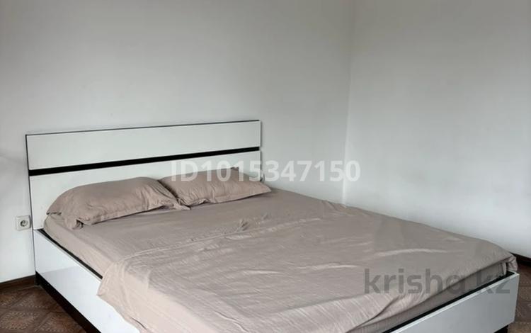 1-бөлмелі пәтер · 45 м² · 5/5 қабат, Думан-2 ш/а. 22, бағасы: 250 000 ₸ в Алматы, Медеуский р-н — фото 2