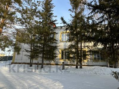 Еркін, кеңселер, қоғамдық тамақтану орны, сұлулық салондары, монша, қонақ үй және демалыс орындары, медорталықтар мен дәріханалар, білім орталықтары, ойын-сауық · 622 м², бағасы: 150 млн 〒 в Бурабае