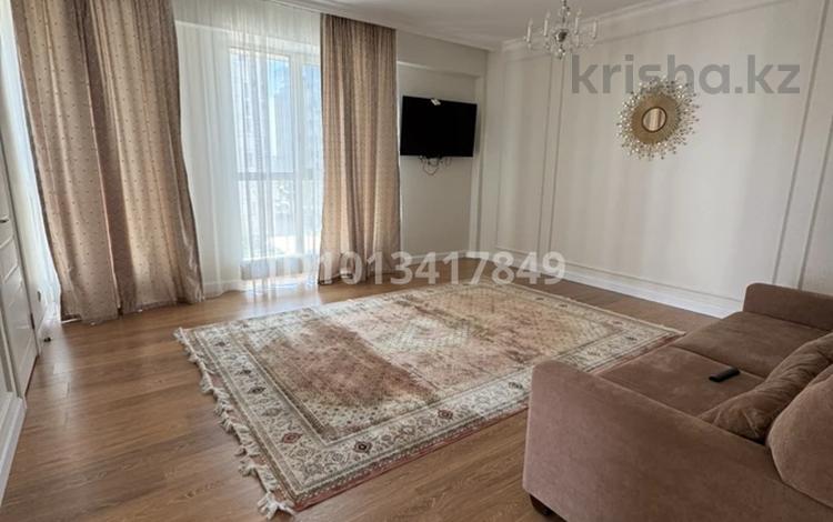 3-комнатная квартира · 85 м² · 8/18 этаж, Сыганак 17 за 600 000 ₸ в Астане, Есильский р-н — фото 2