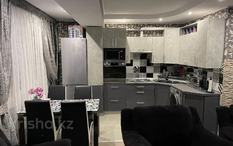 2-комнатная квартира · 55 м² · 8/9 этаж, мкр Самал-1 4 — Достык за 59 млн ₸ в Алматы, Медеуский р-н — фото 2