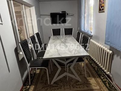 3-бөлмелі пәтер · 60 м² · 2/5 қабат, Жанкожа Батыр 82 а 76, бағасы: 13.5 млн ₸ в 