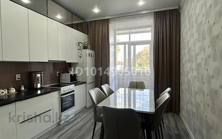 3-бөлмелі пәтер · 95 м² · 1/6 қабат, Дастенова 55, бағасы: 55 млн ₸ в Семее — фото 2