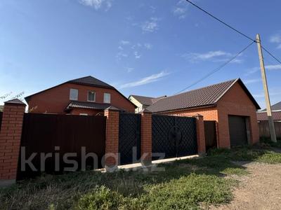 Жеке үй · 5 бөлме · 210 м² · 9 жүзд., АСАН, улица Байтурсынова 26, бағасы: 63 млн ₸ в Уральске