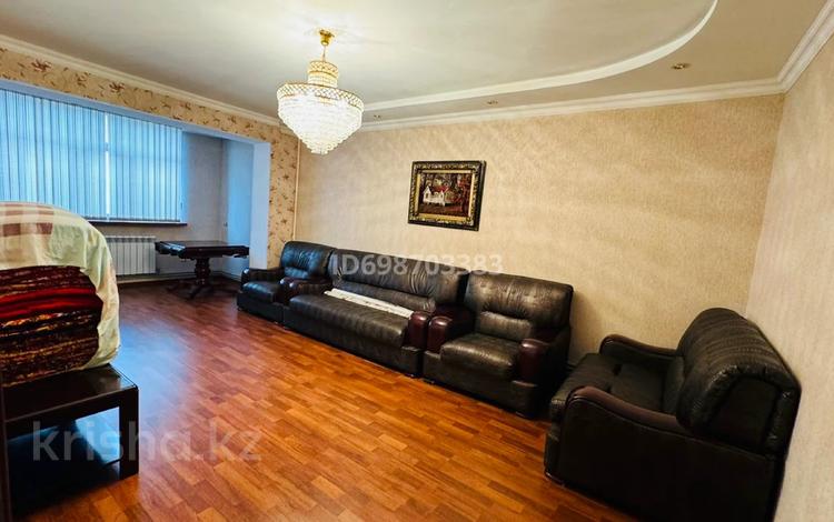 3-комнатная квартира · 120 м² · 4/5 этаж, Байтурсынова — Байтурсынова - Рыскулова за 300 000 ₸ в Шымкенте, Туран р-н — фото 2