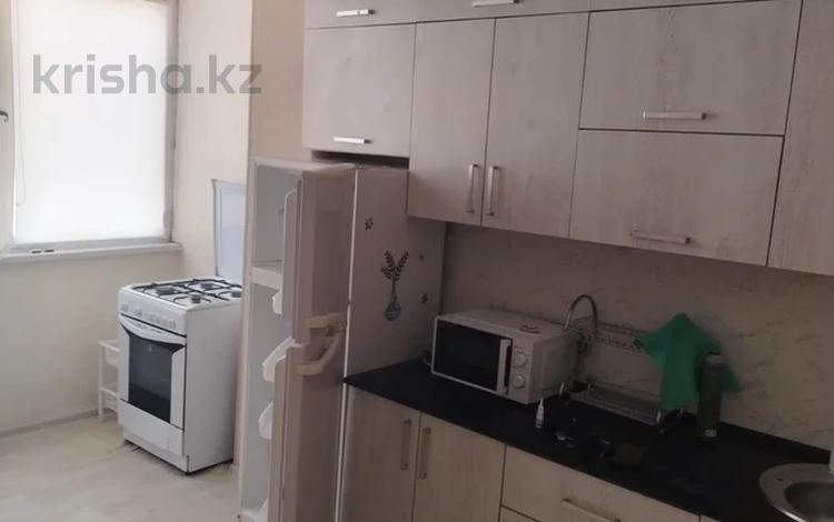1-бөлмелі пәтер · 40 м² · 4/6 қабат, 32В ш/а. 1, бағасы: 90 000 ₸ в Актау, 32В мкр — фото 2