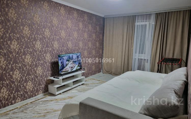 1-бөлмелі пәтер · 33 м² · 1/4 қабат, мкр №1 61, бағасы: 13 000 ₸ в Алматы, Ауэзовский р-н — фото 2