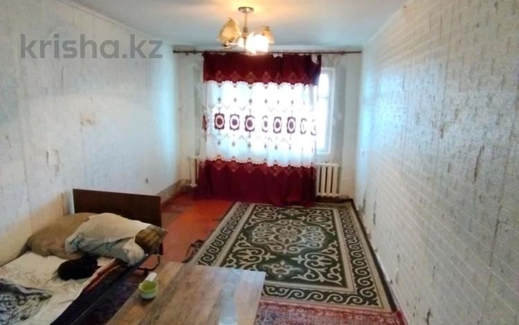 3-комнатная квартира · 60 м² · 5/5 этаж, 16-й микрорайон 10 за 15.5 млн ₸ в Шымкенте, Аль-Фарабийский р-н — фото 2