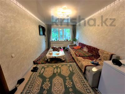 2-комнатная квартира · 47 м² · 1/5 этаж, Майкудук, 13й микрорайон 8 за 10.5 млн ₸ в Караганде, Алихана Бокейханова р-н