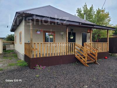 Отдельный дом · 3 комнаты · 80 м² · 5 сот., Кенесары 37 — Город за 15 млн 〒 в Щучинске