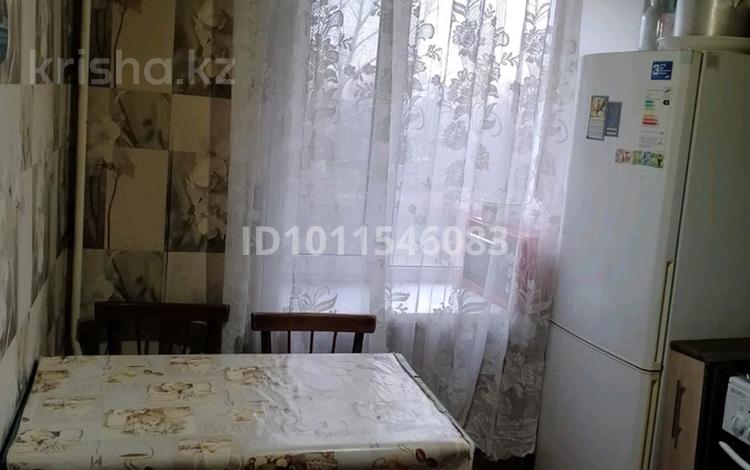 1-комнатная квартира · 32 м² · 2/5 этаж, Каржаубай улы 243 243 за 120 000 〒 в Семее — фото 2