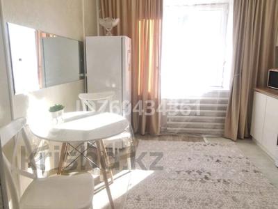1-бөлмелі пәтер · 36 м² · 1/5 қабат, 4мкр 3, бағасы: ~ 12.6 млн ₸ в Аксае