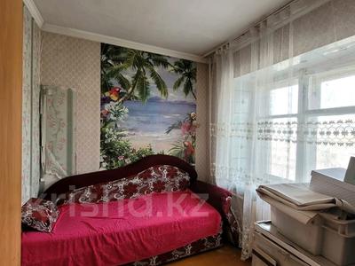 2-комнатная квартира · 42 м² · 4/4 этаж, Бозтаева за 13.5 млн 〒 в Семее