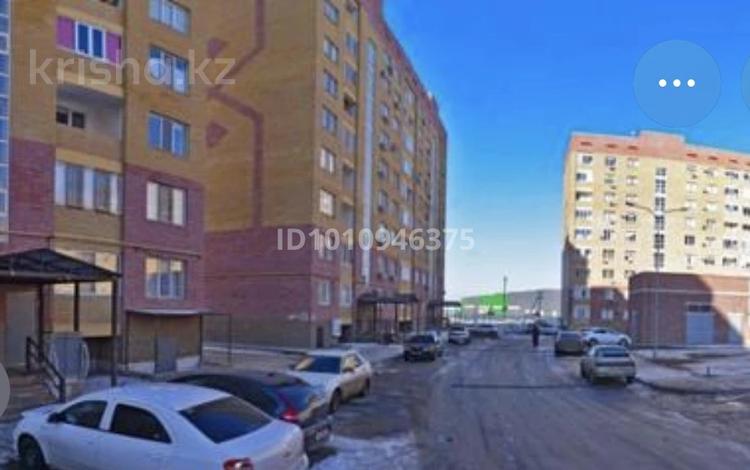 2 комнаты · 65 м² · 4/9 этаж, мкр Береке за 60 000 〒 в Атырау — фото 2