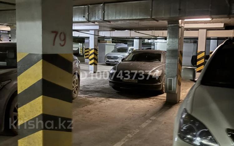 Паркинг · 16 м² · проспект Аль-Фараби 22 — Аль-Фараби-Улы дала за 16 000 ₸ в Астане, Есильский р-н — фото 3
