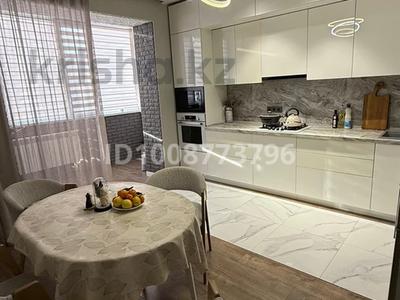 2-комнатная квартира · 90 м² · 4/5 этаж, Желтоксан 1/6 за 32 млн ₸ в Уральске
