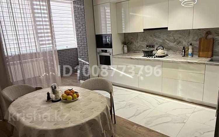 2-комнатная квартира · 90 м² · 4/5 этаж, Желтоксан 1/6 за 32 млн ₸ в Уральске — фото 2
