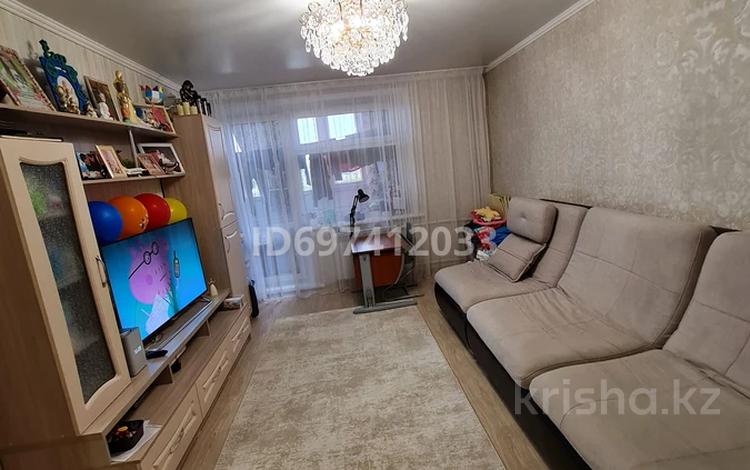 2-бөлмелі пәтер, 51 м², 6/9 қабат, Майкудук, Майкудук, мкр Восток-3 13, бағасы: 17 млн 〒 в Караганде, Алихана Бокейханова р-н — фото 2