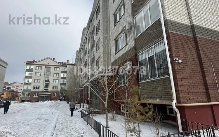 2-бөлмелі пәтер, 58.5 м², 2/5 қабат, мкр. Алтын орда, Досмухамбетова 18/1, бағасы: 23 млн 〒 в Актобе, мкр. Алтын орда — фото 14