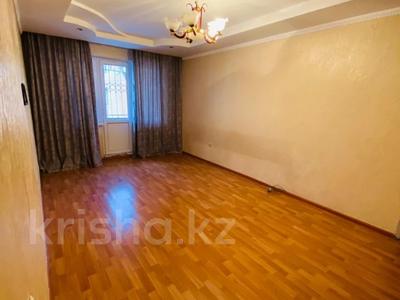 2-комнатная квартира, 42 м², 3/5 этаж, Басенова 41 за 29.5 млн 〒 в Алматы, Бостандыкский р-н