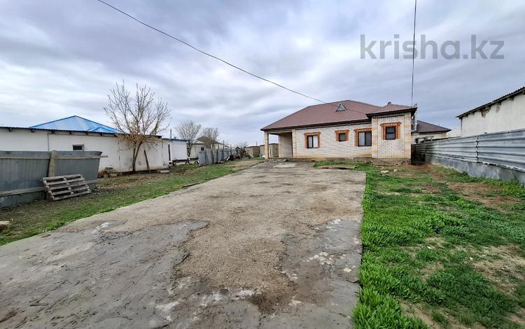 Отдельный дом · 4 комнаты · 140.7 м² · 8.47 сот., Береке 14 улица 11а за 23 млн 〒 в Атырау — фото 2