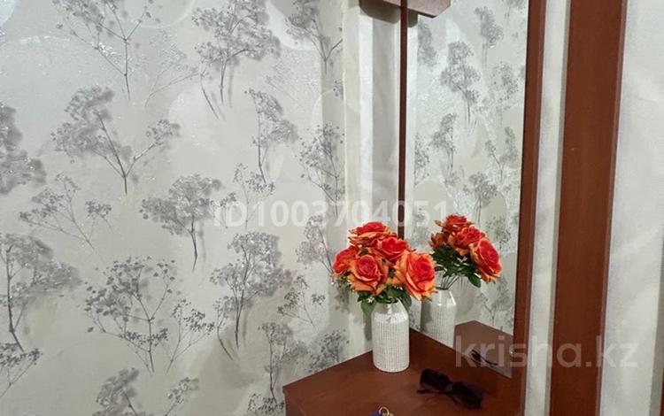 1-комнатная квартира · 36 м² · 4/5 этаж, Сатпаева 22/2 за 10 000 ₸ в Усть-Каменогорске — фото 2