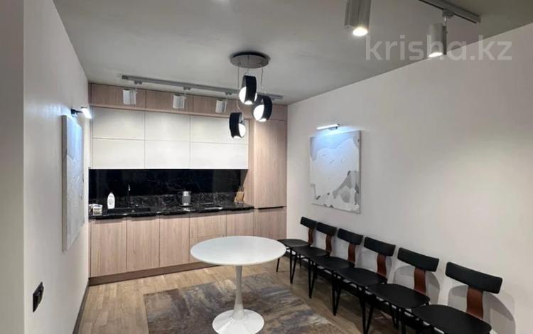 2-бөлмелі пәтер · 72 м² · 1/9 қабат, пр. Алии Молдагуловой, бағасы: 29.5 млн ₸ в Актобе — фото 2