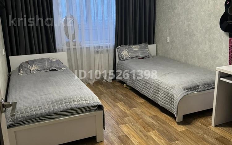 2-бөлмелі пәтер · 57 м² · 9/9 қабат, 15-шағынаудан 37, бағасы: 130 000 ₸ в Караганде, Алихана Бокейханова р-н — фото 2
