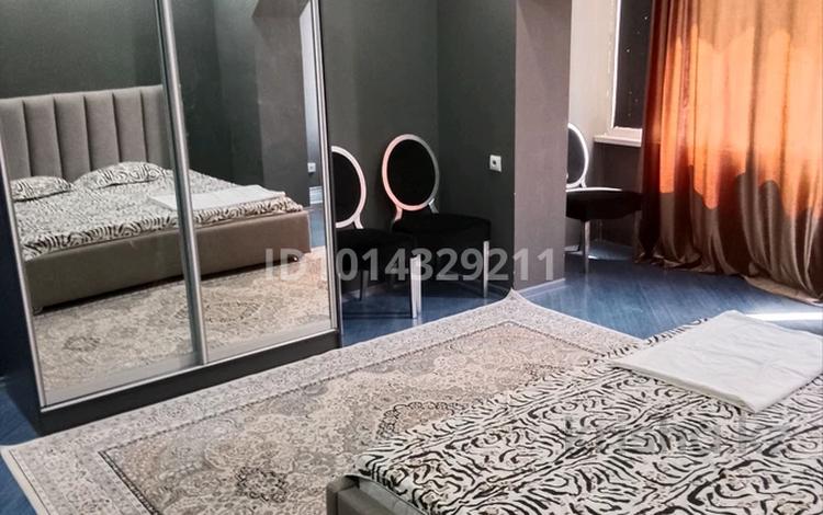 2-комнатная квартира · 53 м² · 9/9 этаж, мкр Самал-2 за 350 000 ₸ в Алматы, Медеуский р-н — фото 13