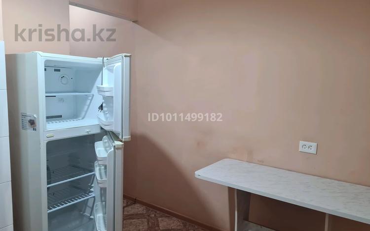 1-бөлмелі пәтер · 33.7 м² · 6/10 қабат, 2 ш/а., 101 стр.дивизия 14, бағасы: 14 млн ₸ в Актобе, мкр 8 — фото 2